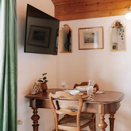 La Belle Vue - Lakeview, Pool, Free Parking *